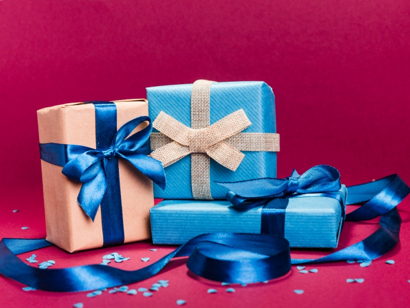 איך לקנות מתנה מיוחדת לאדם קרוב שיש לו הכול?